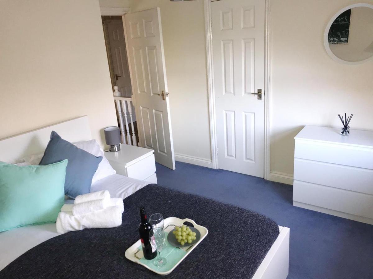 Chani Place Northampton Kültér fotó
